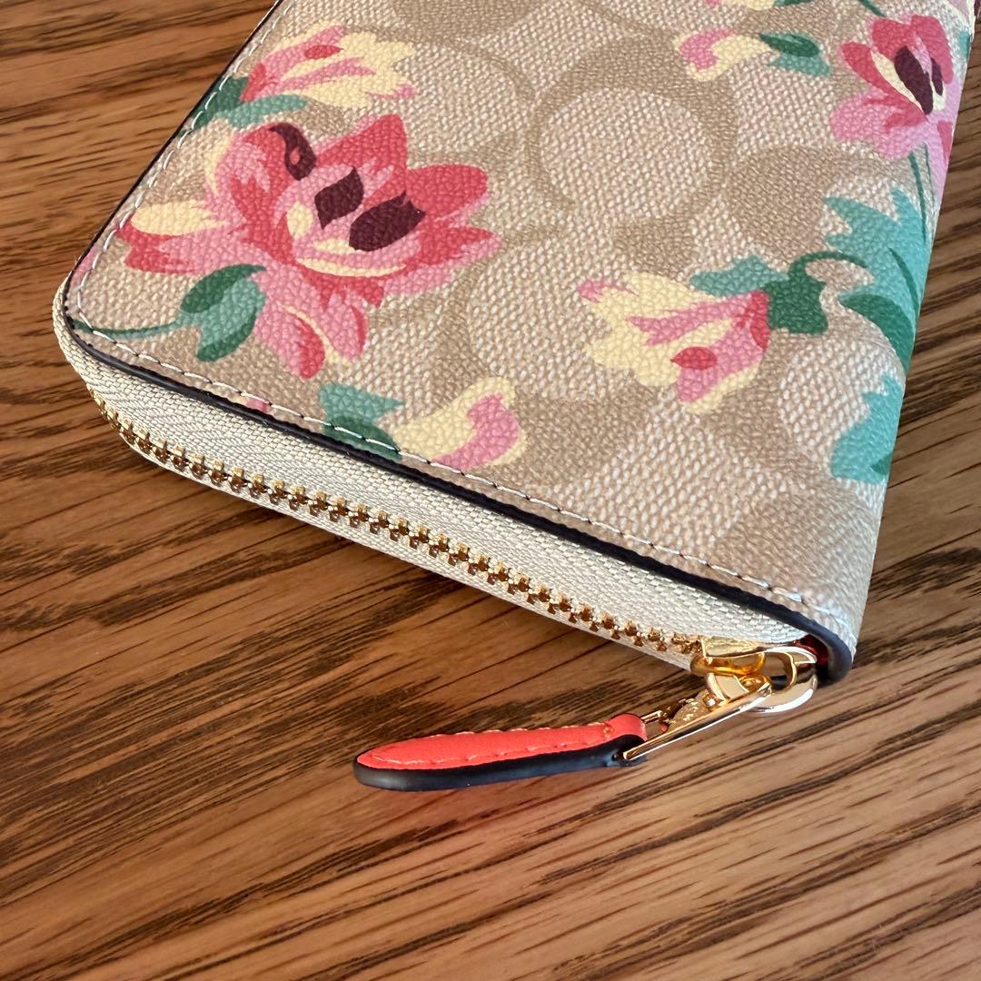 新品✨ COACH コーチ 長財布 ウォレット 花柄