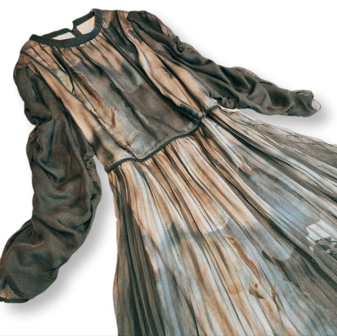 美品☆ カラルス プリント重ねシフォンプリーツデザイン ロング丈 ワンピース