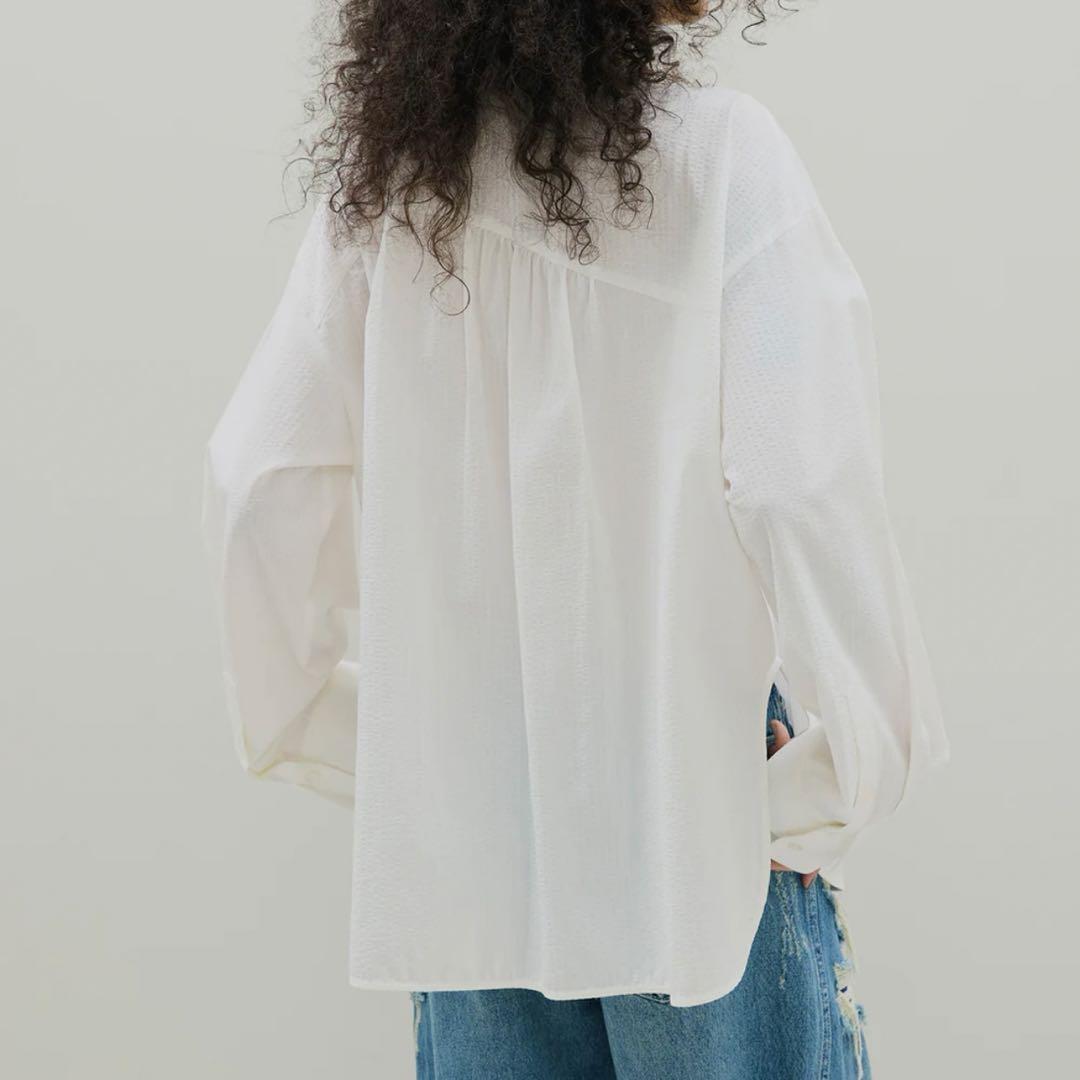トップス UND UNEVENNESS TIE BLOUSE