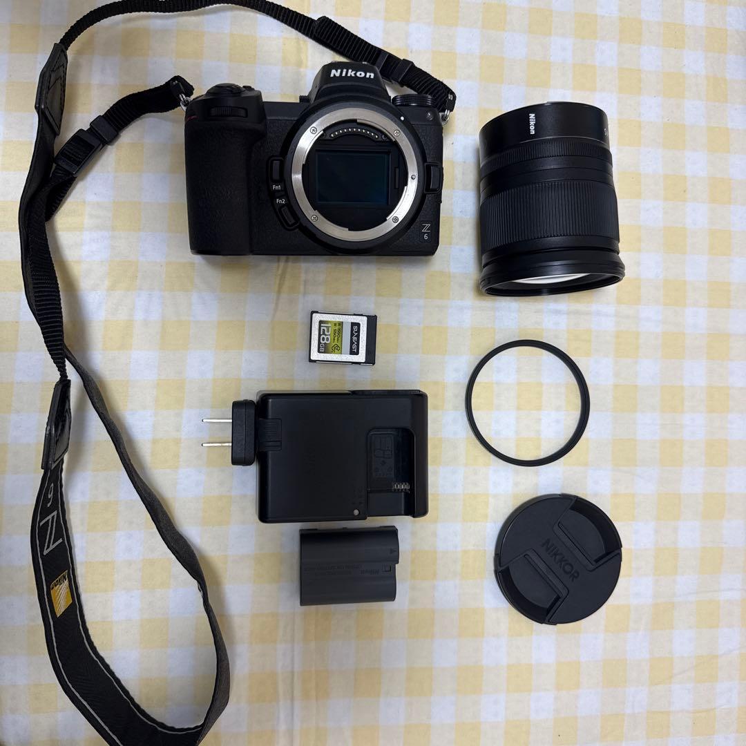 (ショット数6900)ニコンZ6 24-70mm f/4レンズキット おまけ付き
