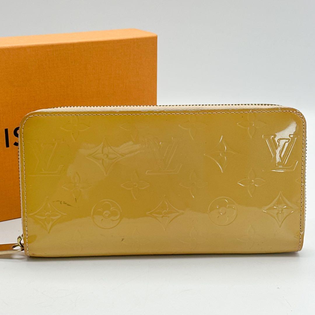 ルイヴィトン ジッピーウォレット ヴェルニ モノグラム イエロー ベージュ