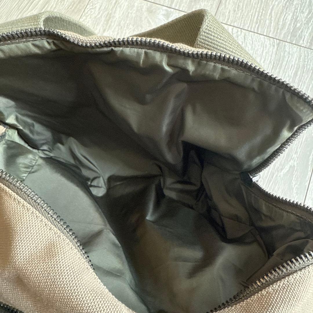 正規品　MIU MIU 小型ポーチ