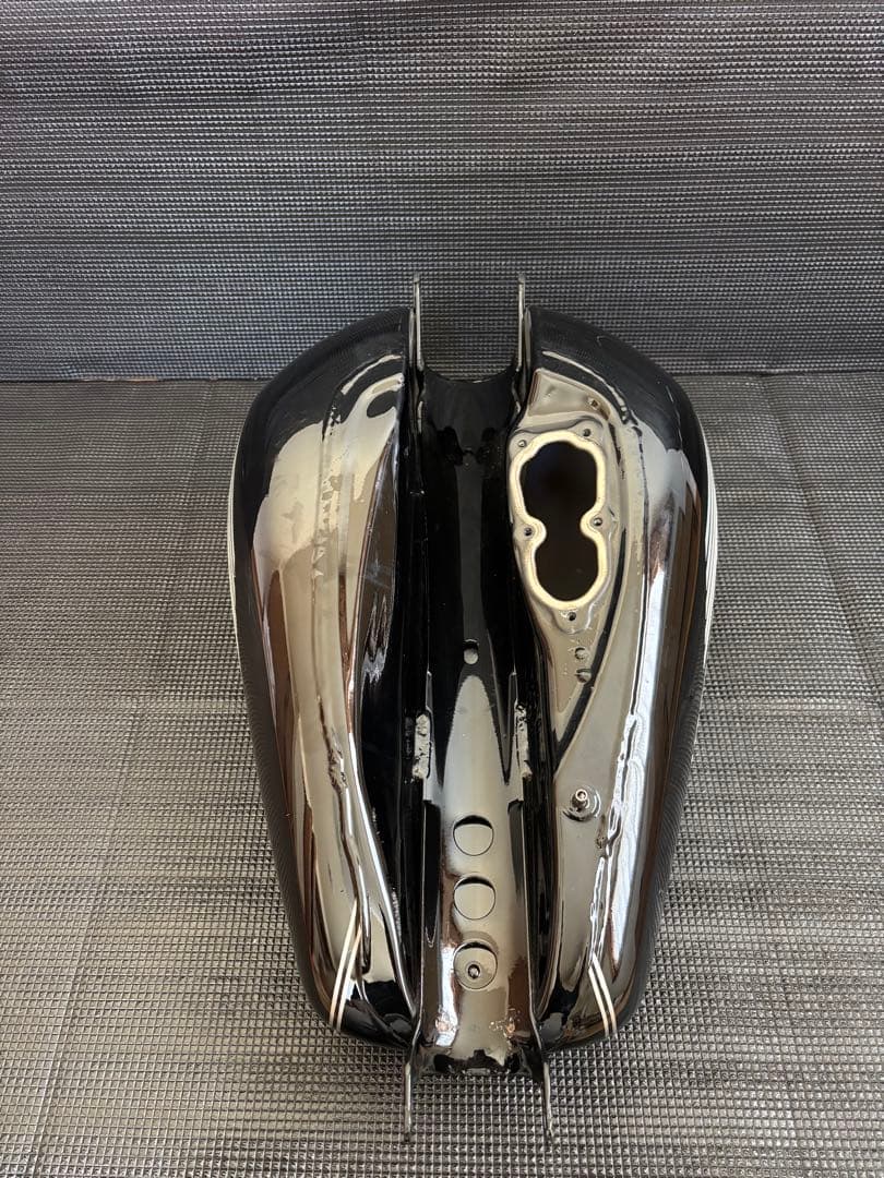 ハーレーダビッドソン スポーツスター インジェクション用タンク 4.5ガロン