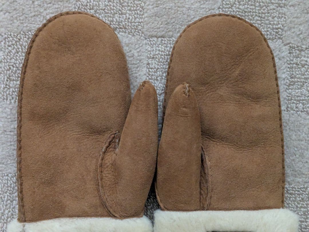 UGG アグ レディース 手袋 シープスキン ロゴ ミトン