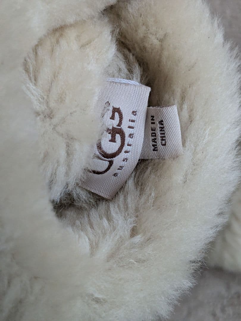UGG アグ レディース 手袋 シープスキン ロゴ ミトン