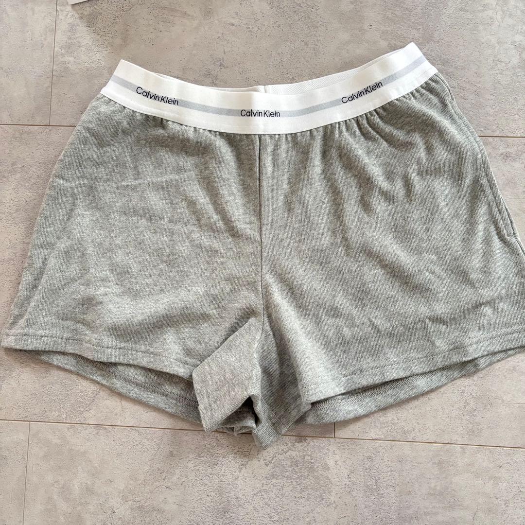 【新品】  ショートパンツ ロゴジャージーカルバンクライン