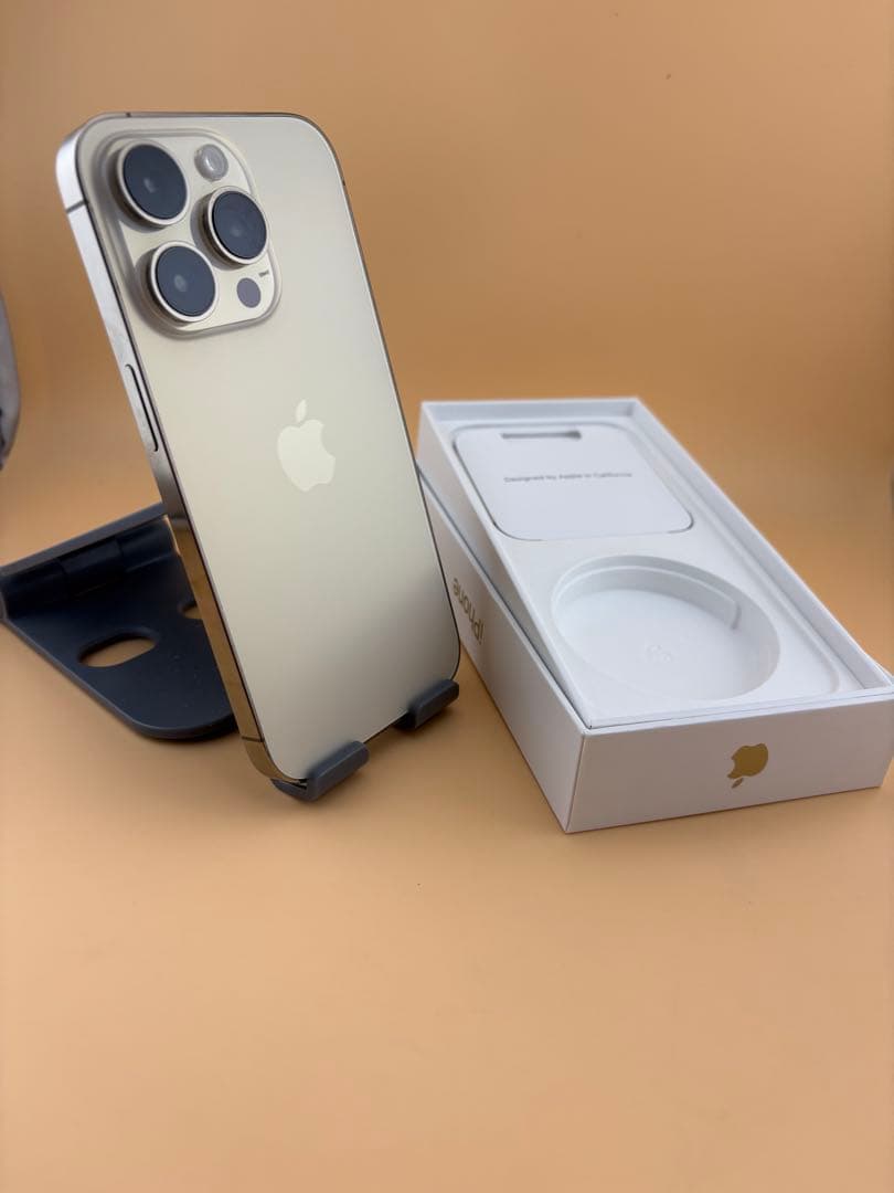 iPhone 14 Pro ゴールド128GBバッテリー100%美品。