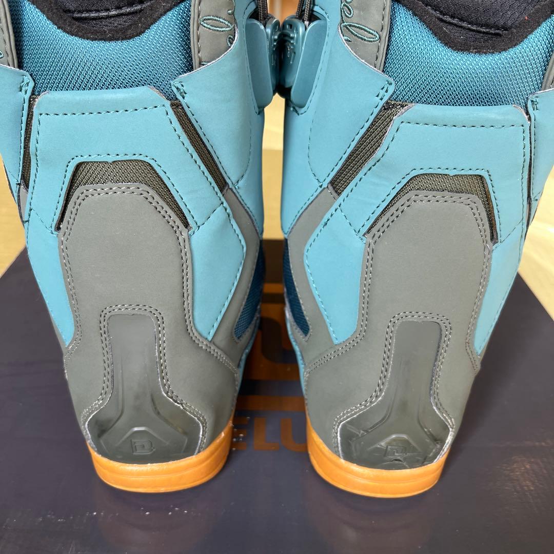 スノーボード DEELUXE ID 6.3 LARA TF 23.5cm