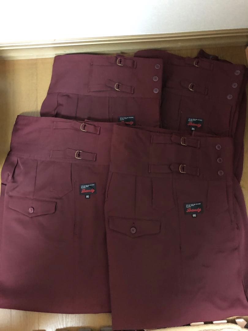 ⭐︎日本製⭐︎三つボタンニッカ【エンジ】17本