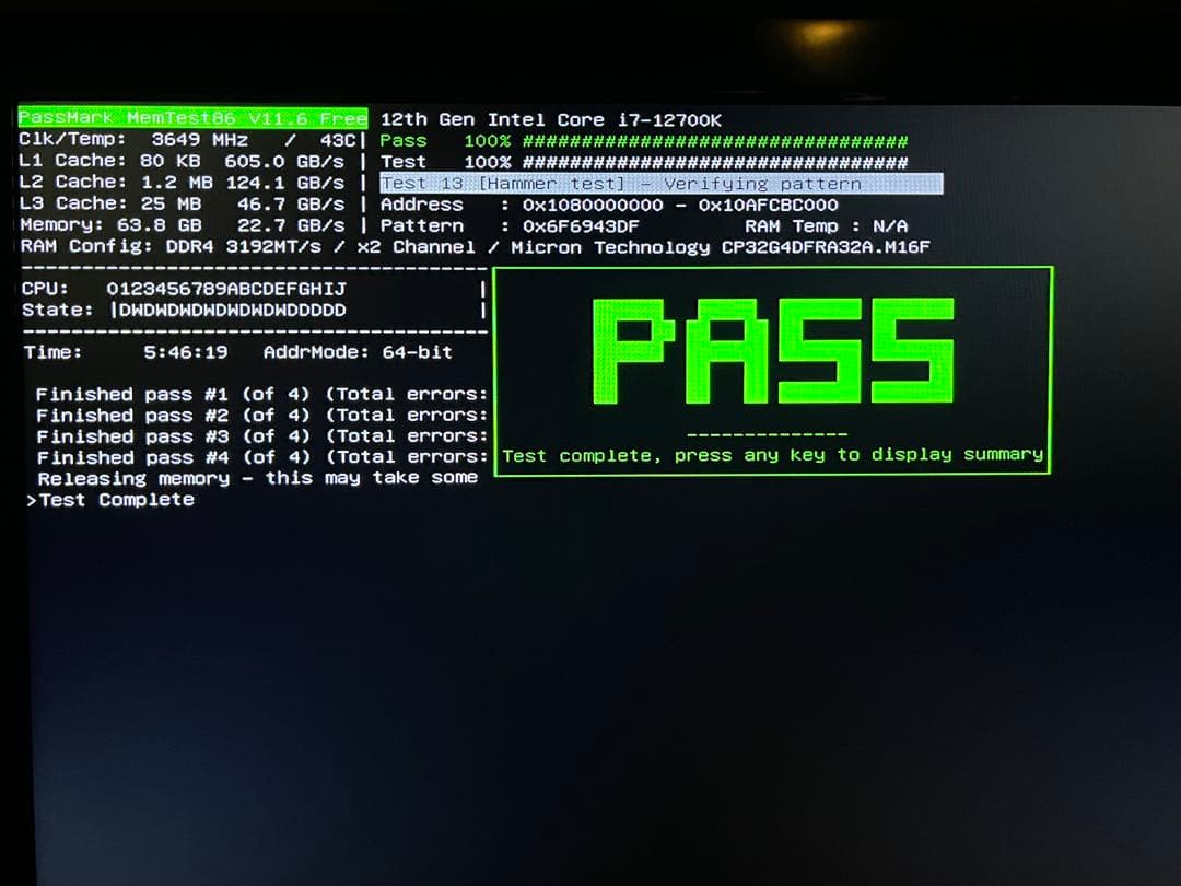 Crucial DDR4 64GB (32GB x 2枚) メモリー