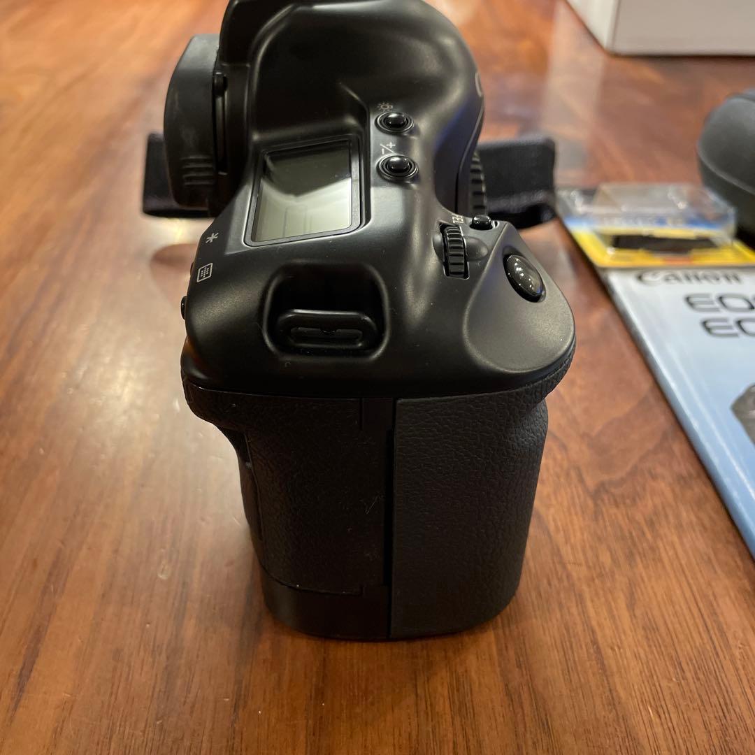Canon キャノン　eos1v EOS-1v フィルムカメラ