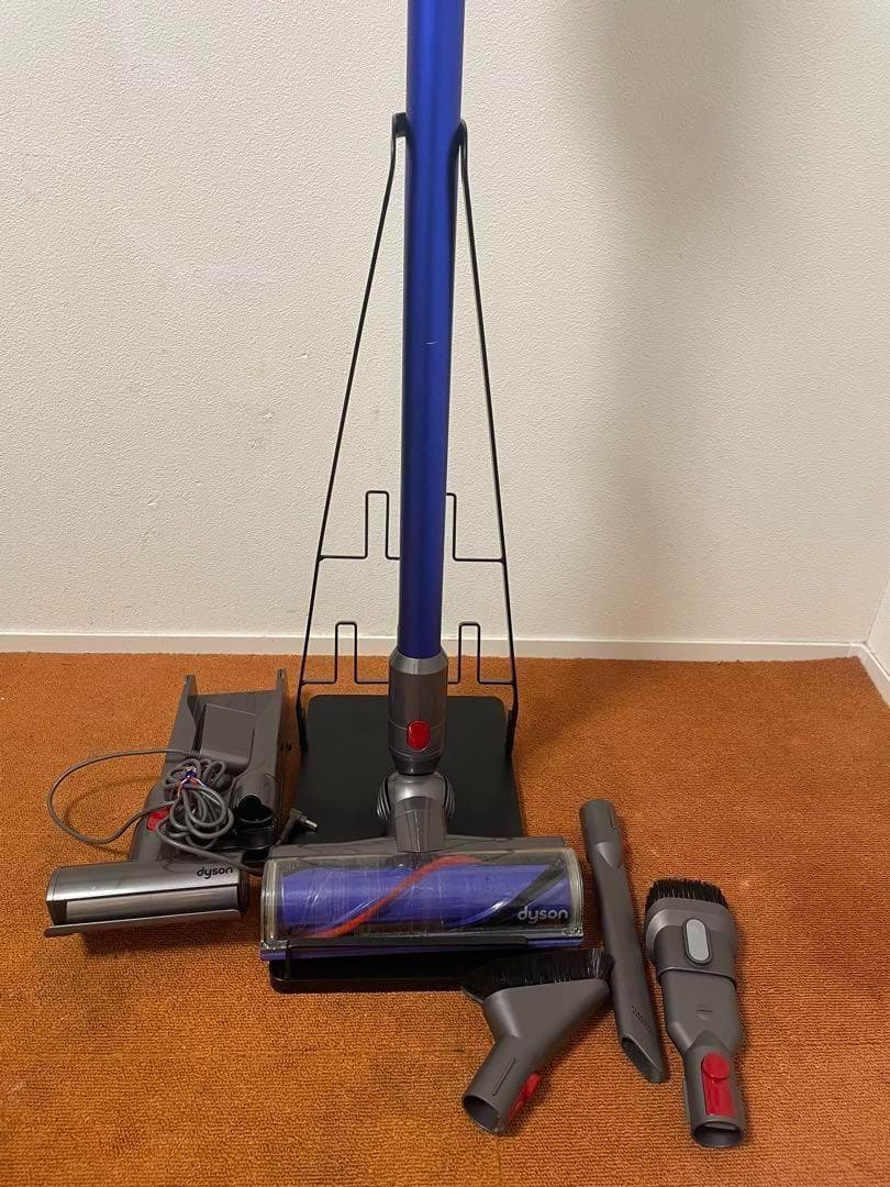 Dyson V11 Fluffy スティッククリーナー（ジャンク） 掃除機