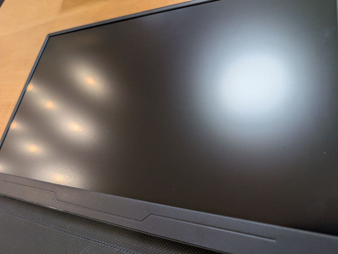 モバイルディスプレイ　15.6インチ