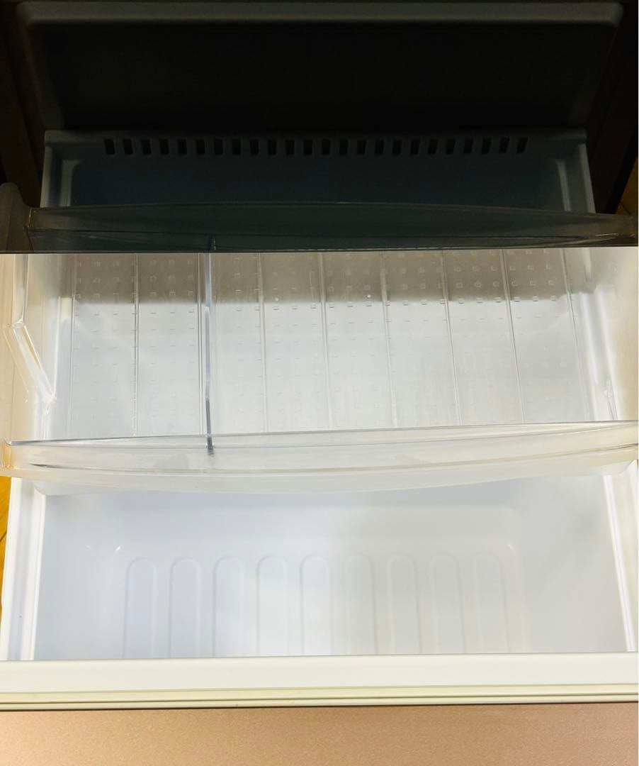 SHARP シャープ プラズマクラスター 冷蔵庫 137L 2019年製　黒