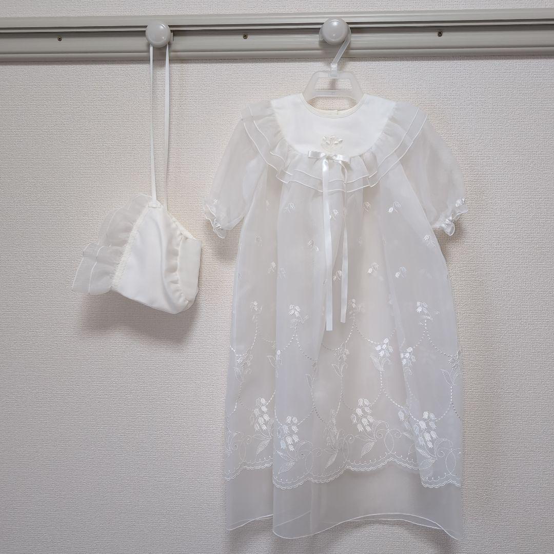 familiar ホワイト刺繍入りベビードレス、帽子の2点セット