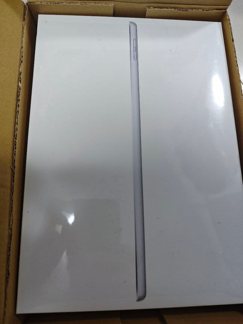 iPad (第9世代) Wi-Fi 64GB