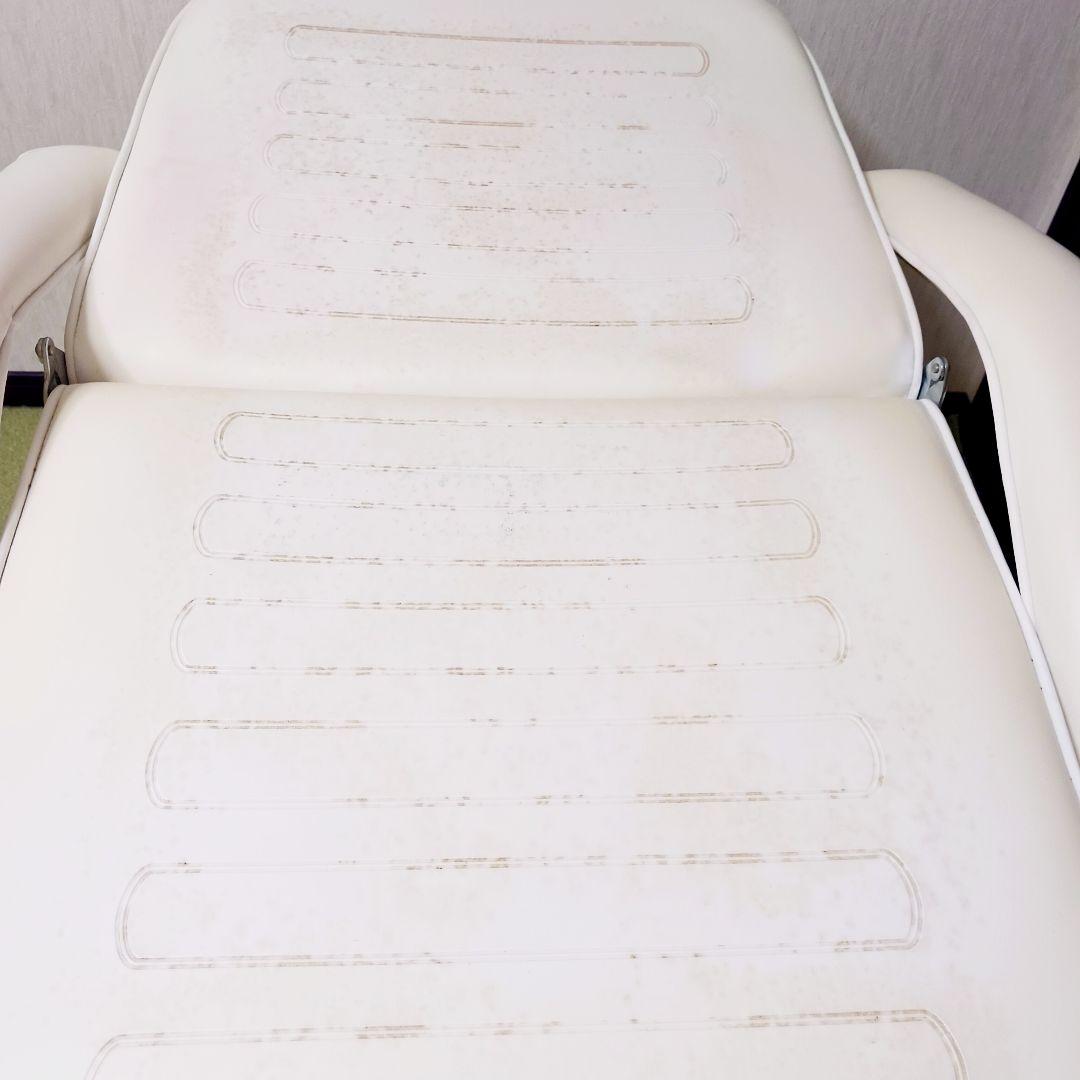 ホワイトエステベッド