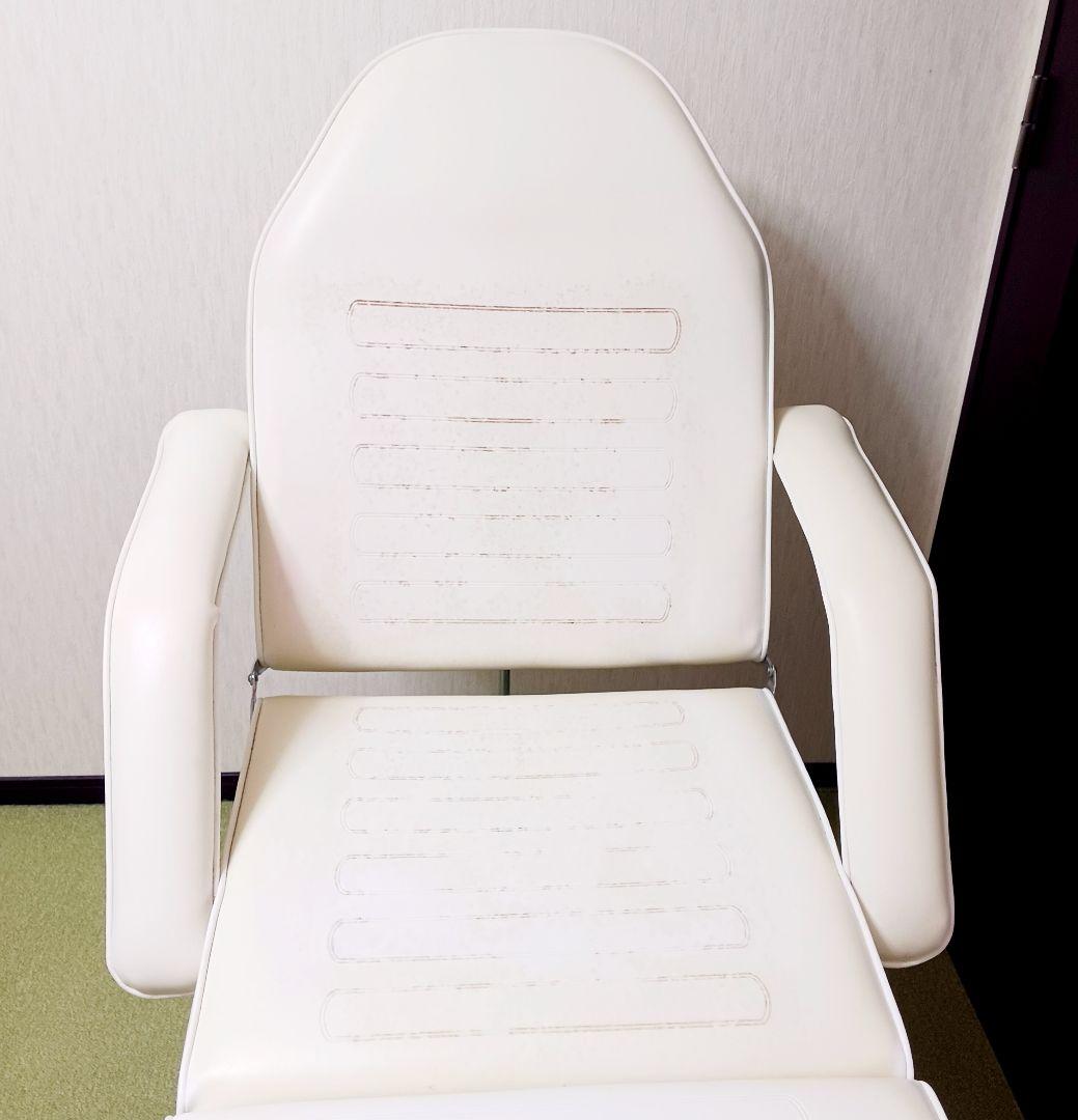 ホワイトエステベッド