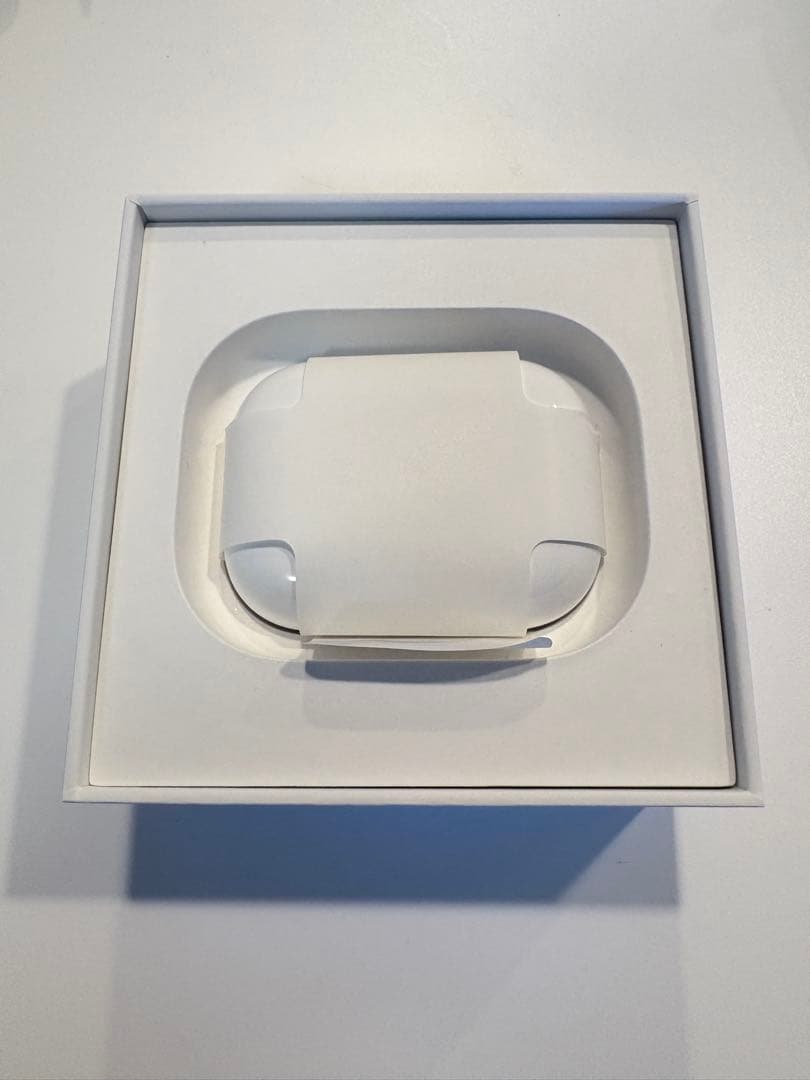 正規店購入 Apple AirPodsPro 第二世代　USB-C ケース付き