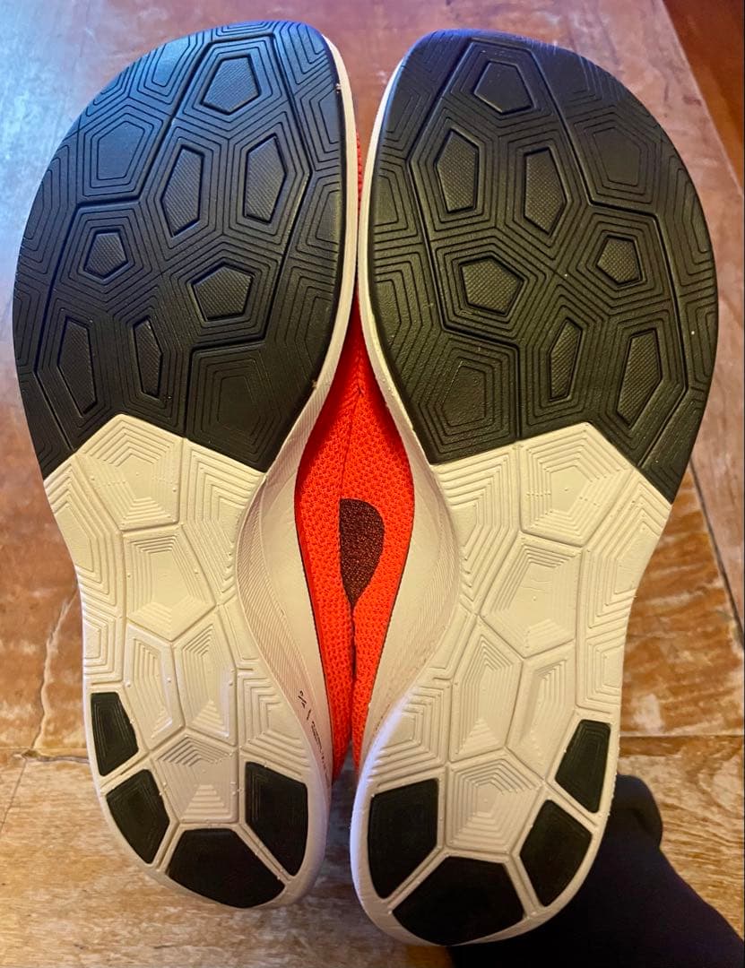 ナイキ ヴェイパーフライ 4% フライニット(27cm)