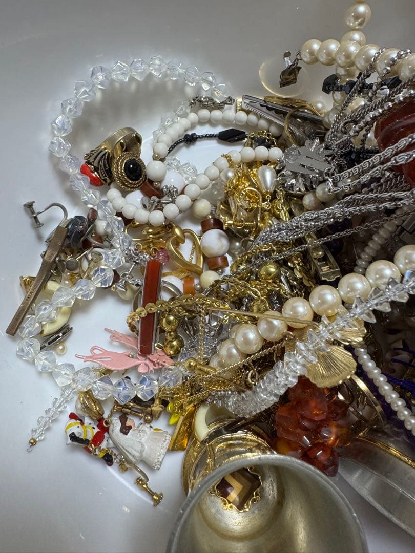 イミテーション　アクセサリー　等　970g以上　まとめ売り