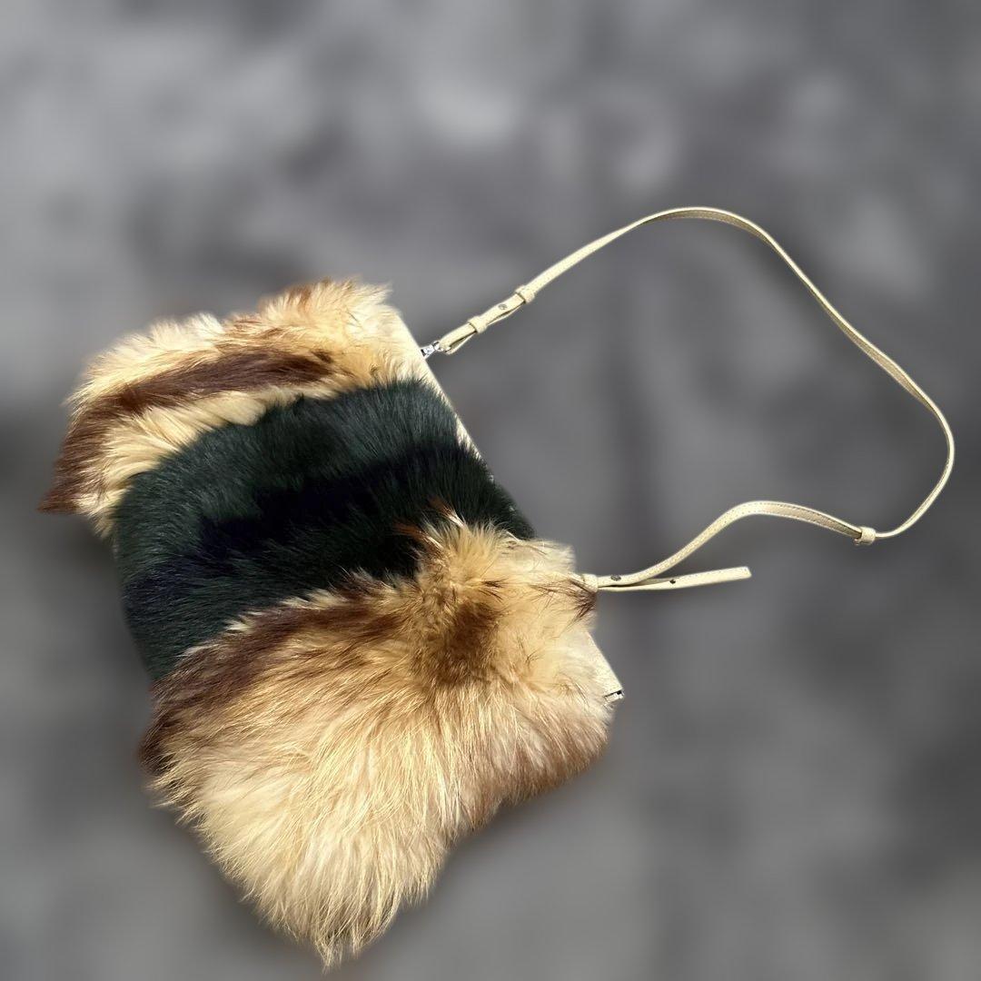 新品未使用! UN3D．ファークラッチ/ショルダーバッグ/マルチカラー