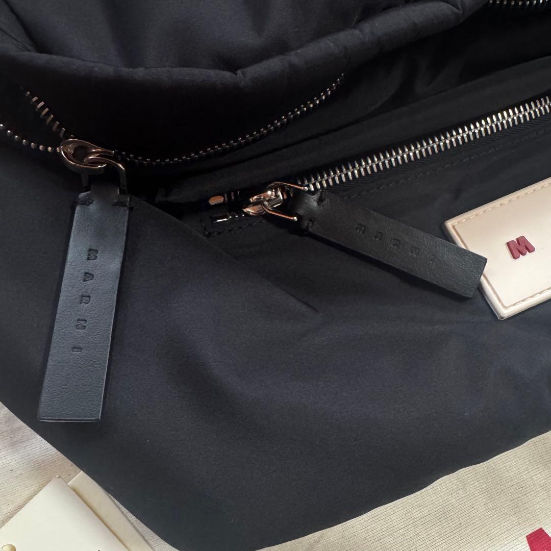 美品　MARNI マルニ ボディバッグ
