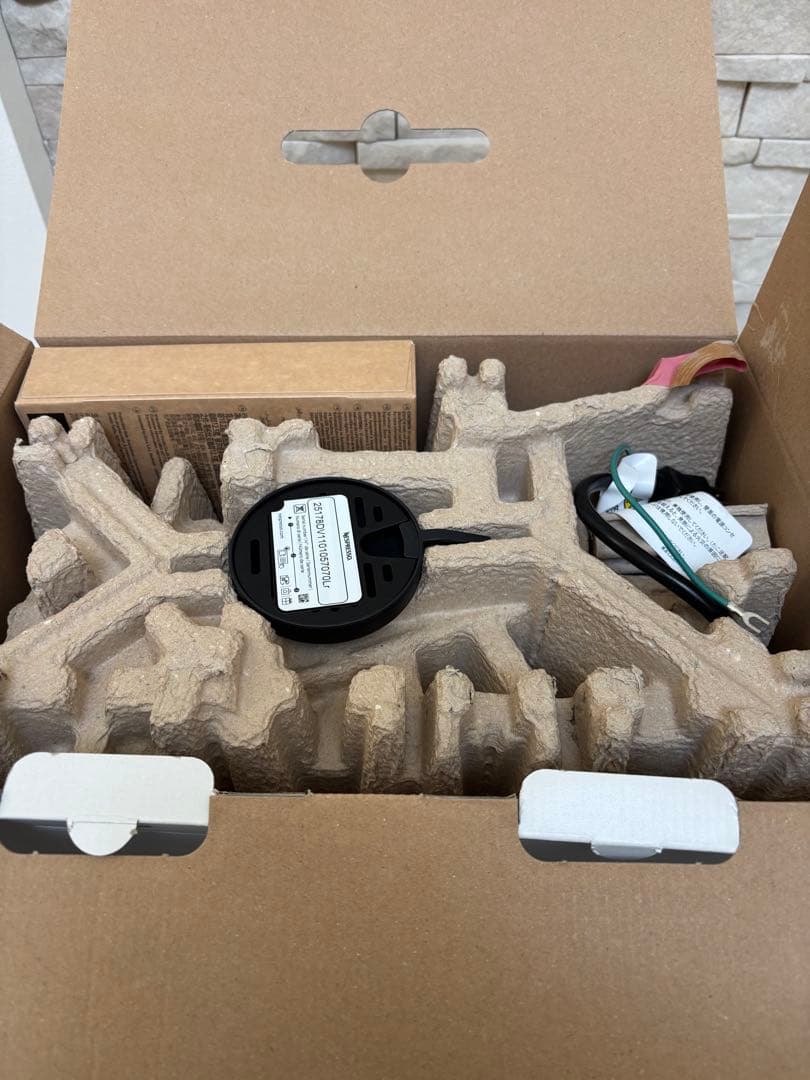 【新品】ネスプレッソ　Vertuo next カプセル式 GDV1-GR-Ｗ