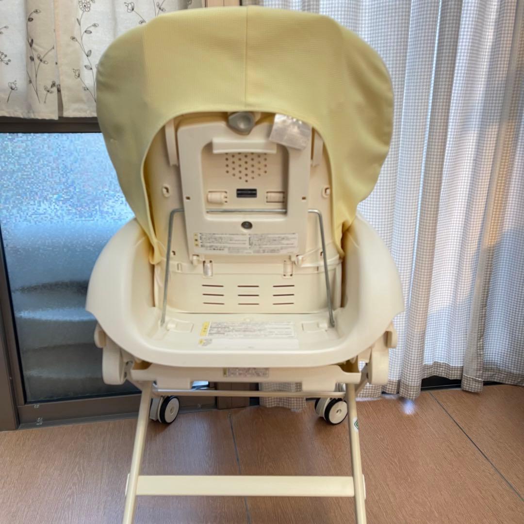 綺麗！コンビ　ネムリラ　オートスウィング　電動　ハイローチェア