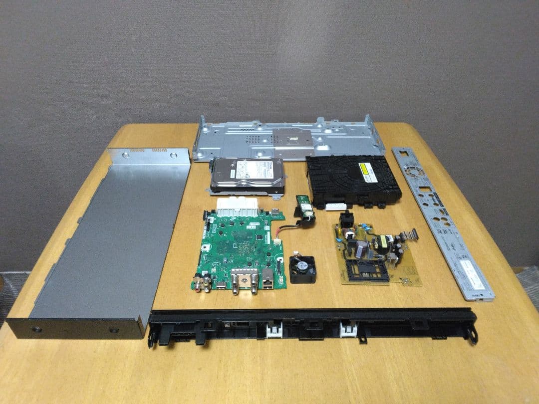 SHARP ブルーレイレコーダー NW1200 　2番組同時録画　1TB 保証付
