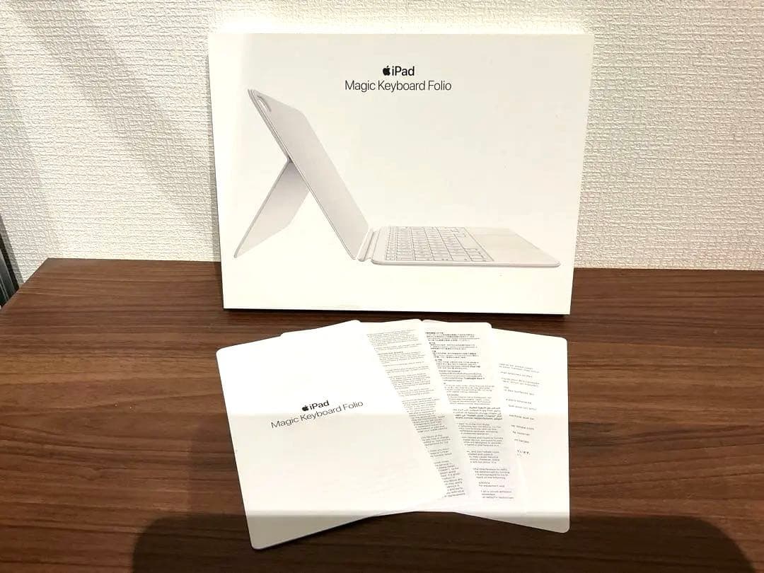 Magic Keyboard Folio iPad（A16）用 日本語版　美品