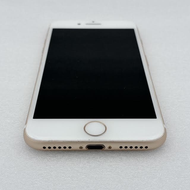 【美品】iPhone7 32GB MNCG2J/A バッテリー最大容量95%