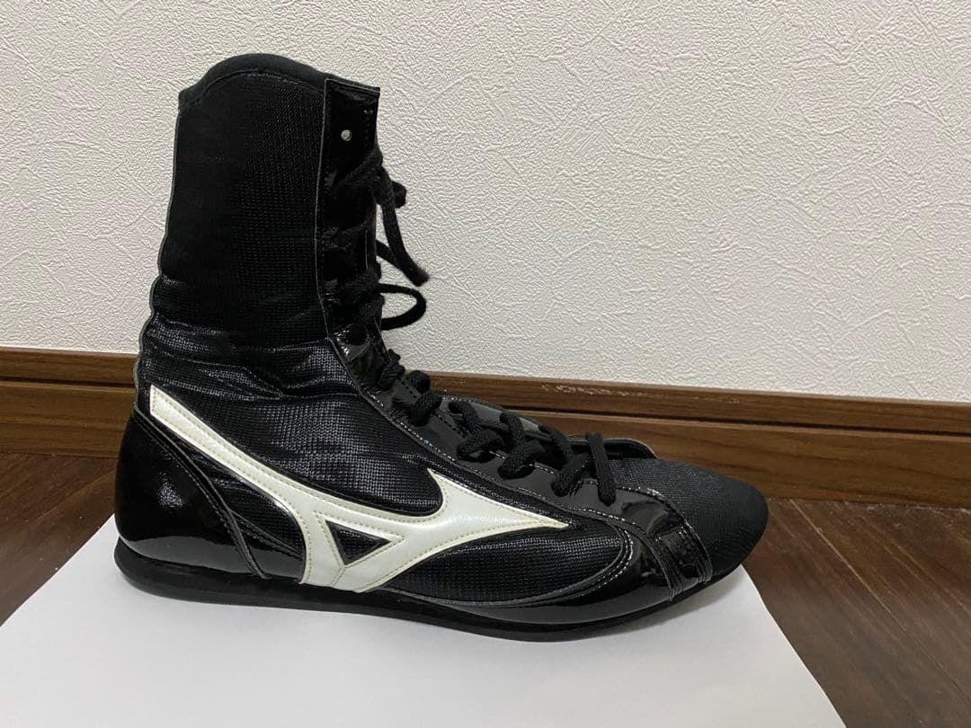 希少‼️値段高騰中でこの価格！Mizuno ボクシングシューズ 黒/白