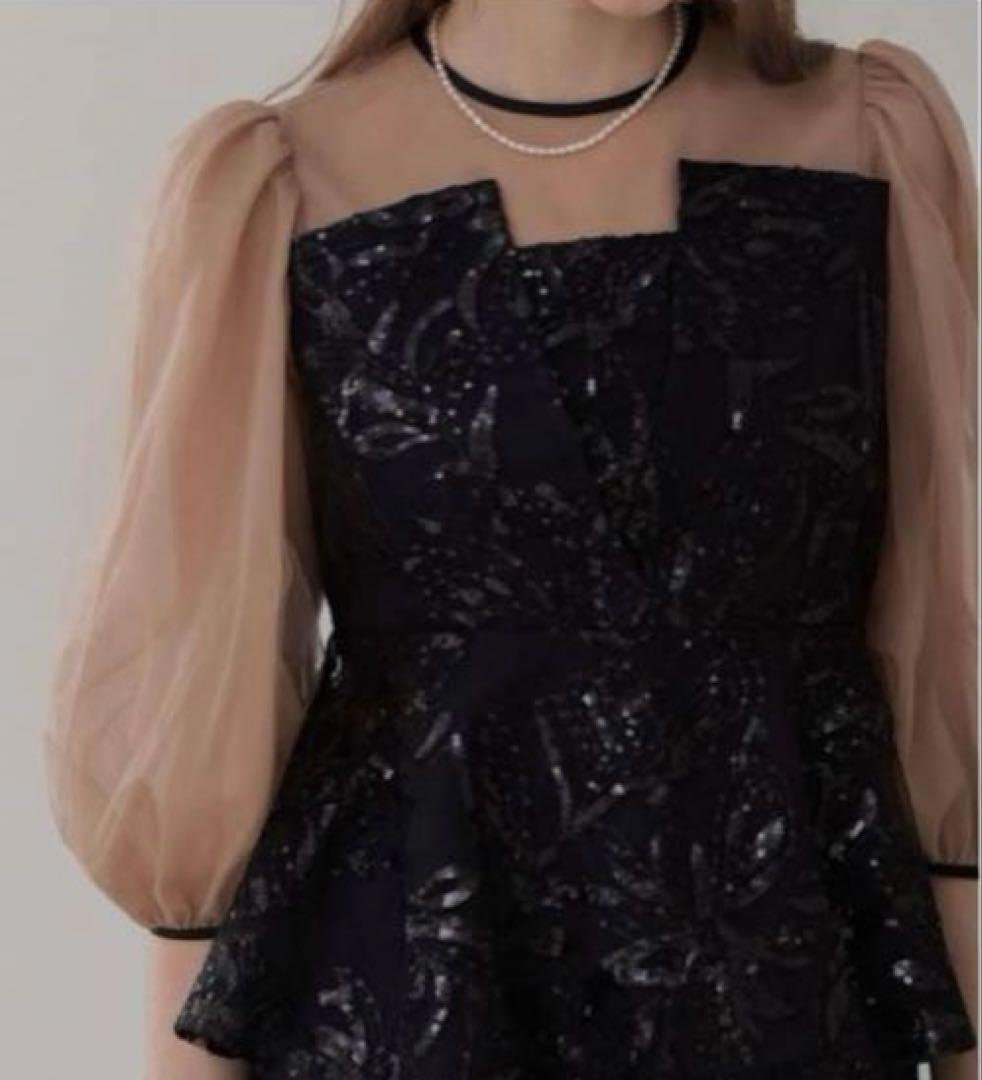 豆侍(土日も発送します)Leja レジャ　シアーパフスリーブペプラムス