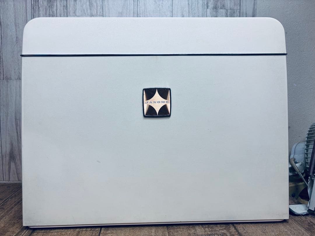 ジャノメ エクセル.フリーモーション刺繍もできるレトロミシン、清掃整備済み