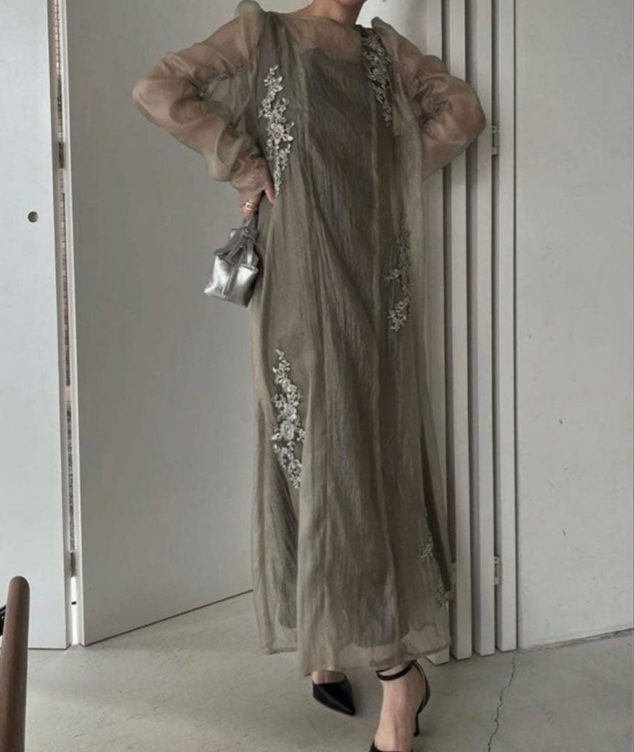 ウィルフリー willfully ワンピース　オケージョン　オリーブ