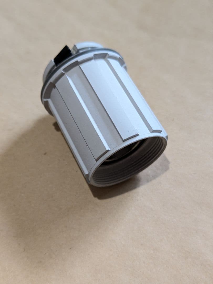 フルクラム R0-113、カンパニョーロ FH-BO015X1 フリーボディ