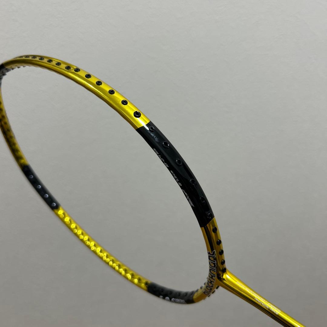 ブラックナイトTAPER 40 バドミントンラケット