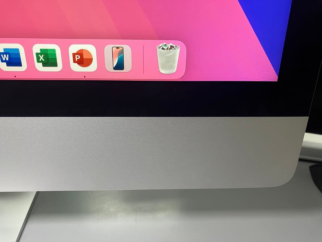 美品iMac 2020 27インチ 5K / i7 / 1TB SSD