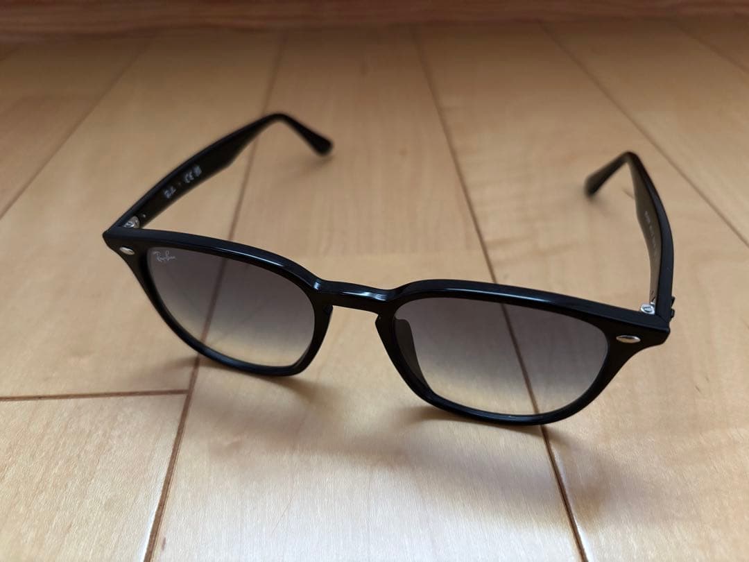 RAYBAN ウェイファーラー　RB 4258-F