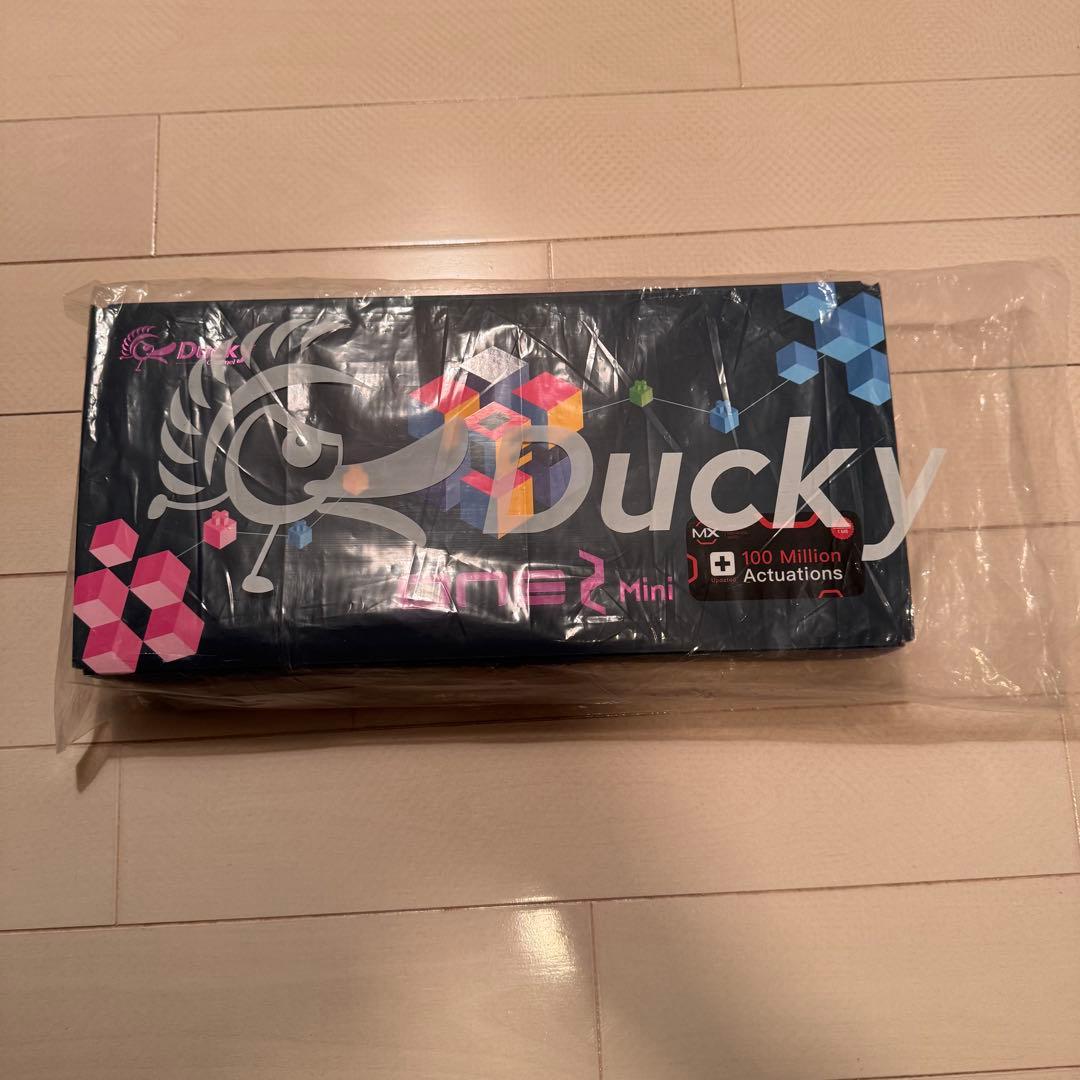 Ducky One 2 mini 赤軸 (キーキャップ付き)