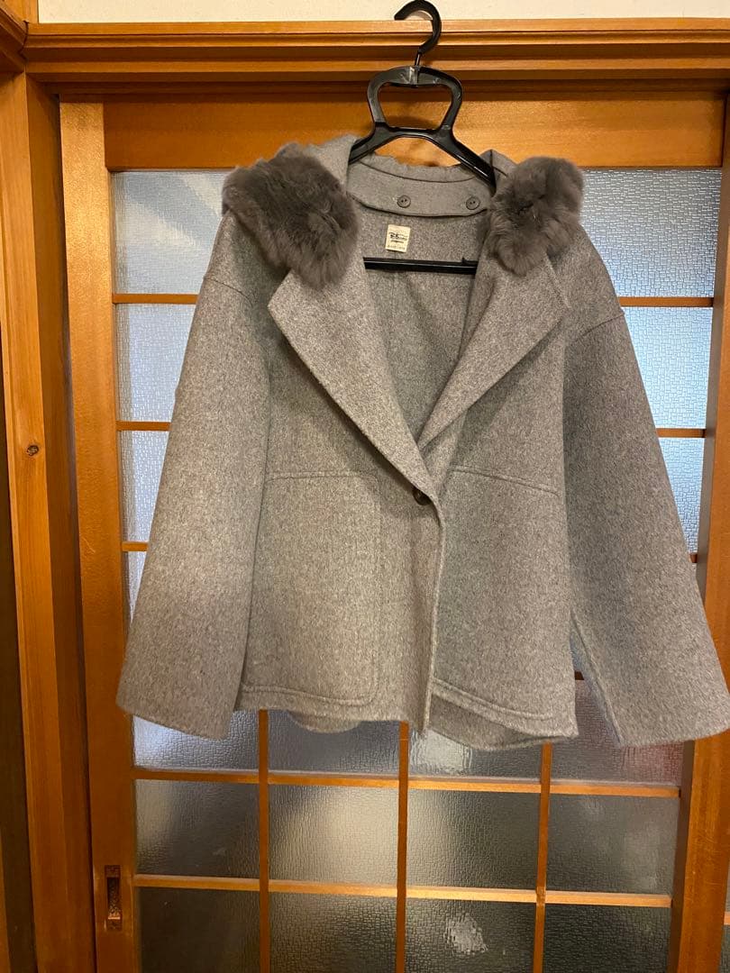 お専用です新品未使用ローハンマー冬グレーファー付きフード取り外し可能なジャケット