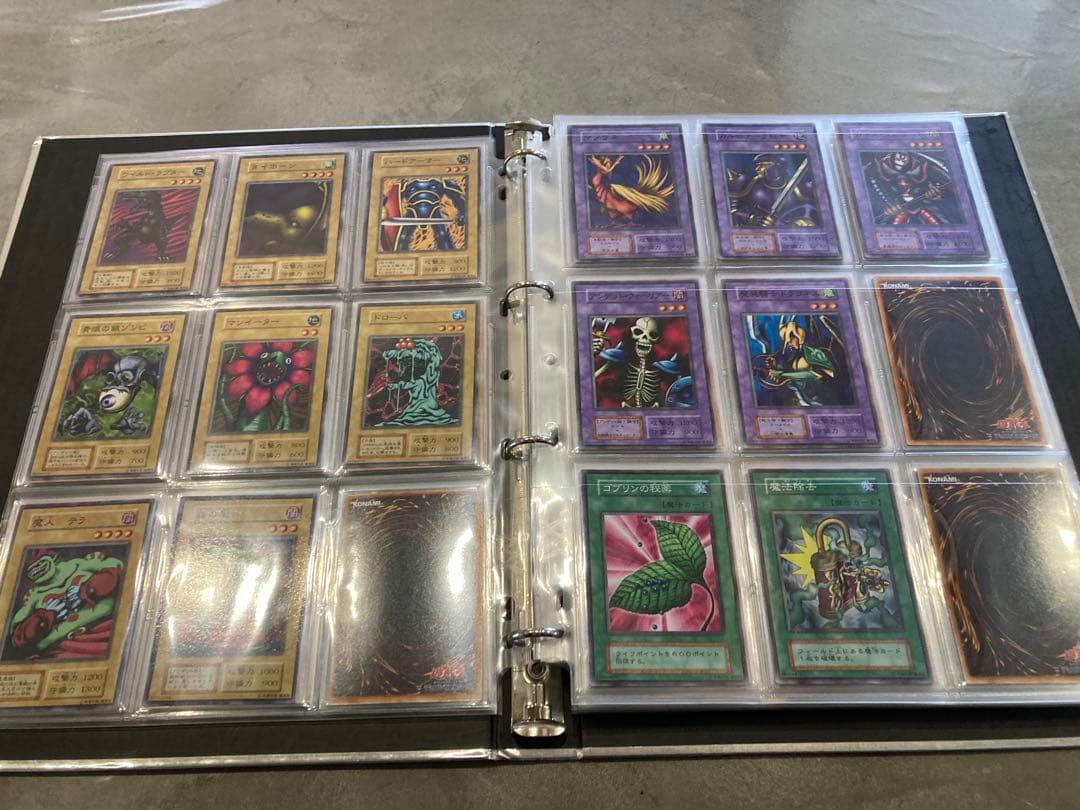 な*ん様 遊戯王　初期　ノーマル　まとめ売り　ファイルつき