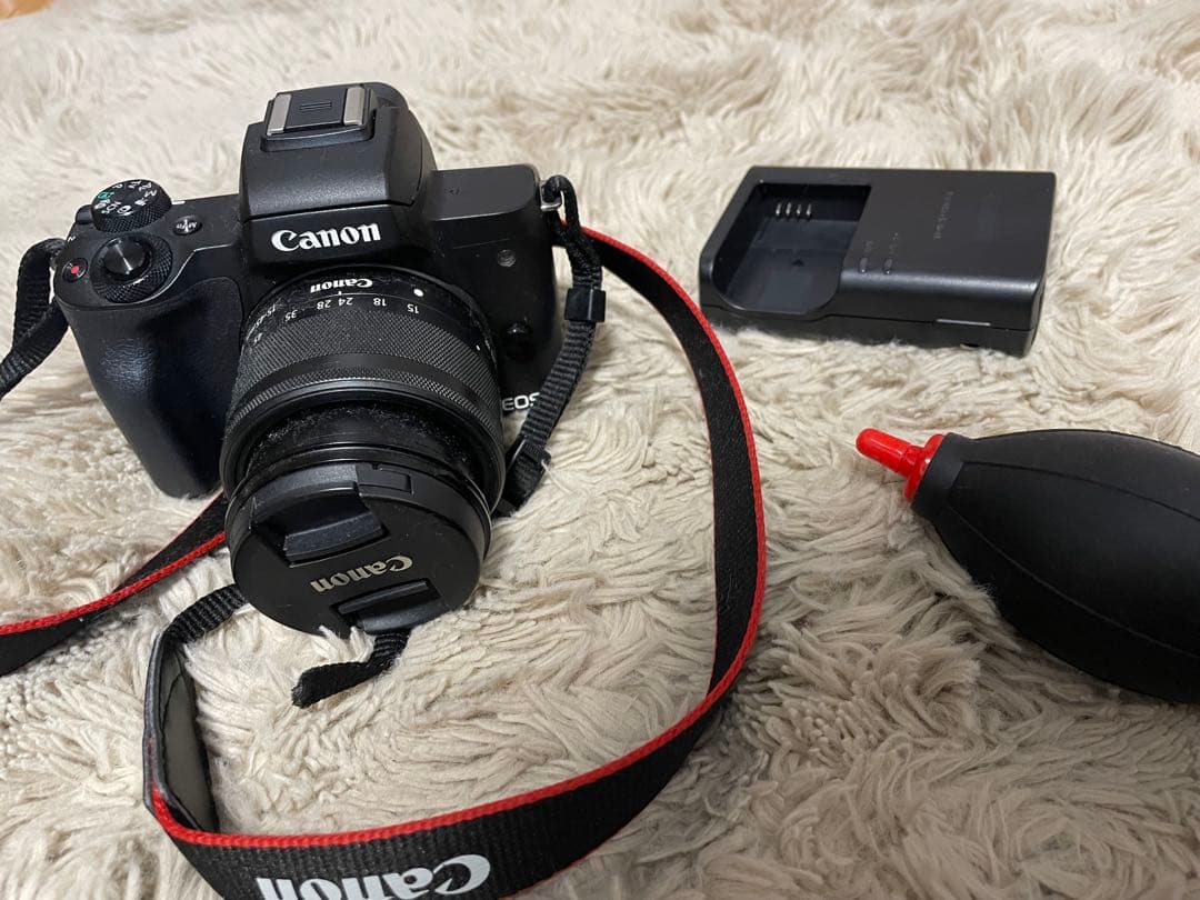 【豊田村さん専用】Canon EOS Kiss M ミラーレス一眼(箱付き)本体