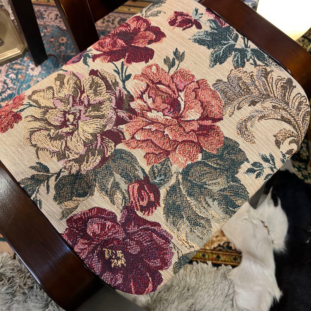 ２脚セット　美品　クラッシックファブリック　エレガントスツール