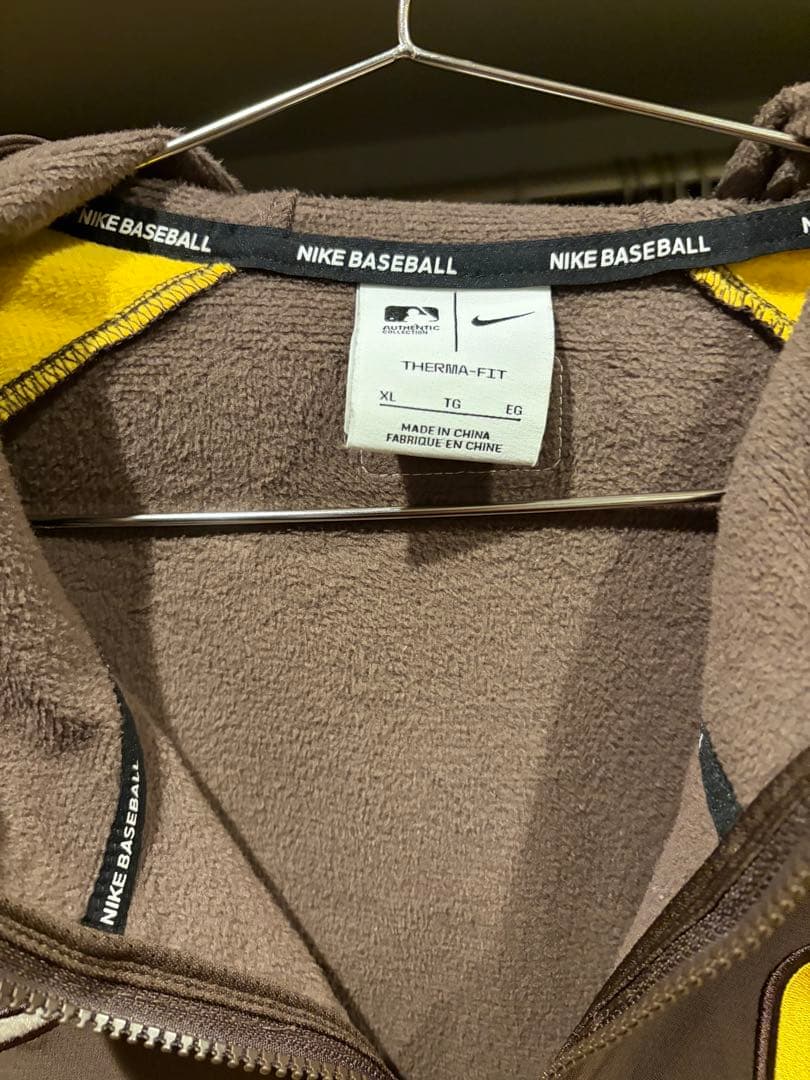 Nike Therma-FIT パドレス　ジャケット XL