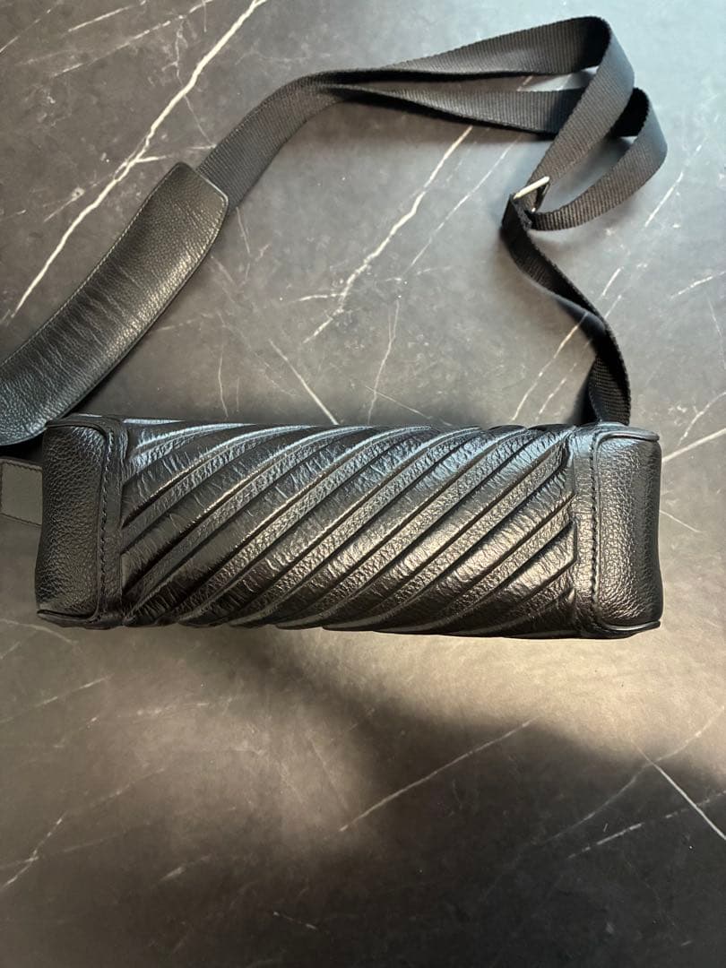 BALENCIAGA ショルダーバッグ