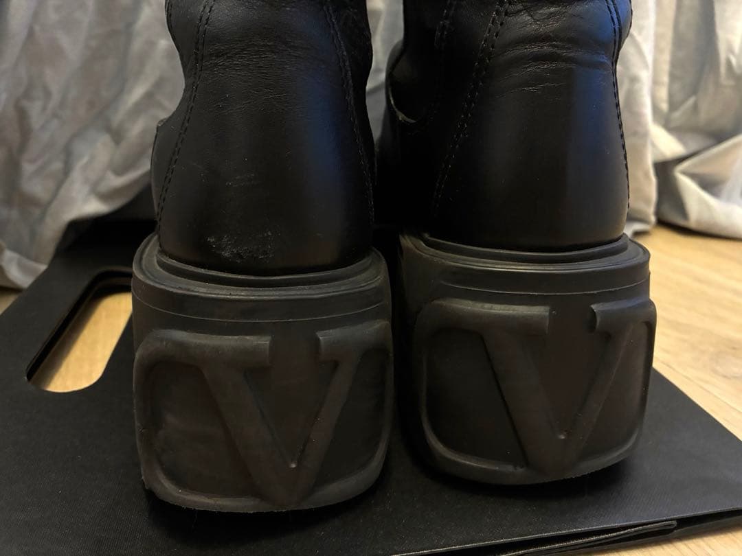 Valentino ユニークフォーム カーフスキン アンクルブーツ 35