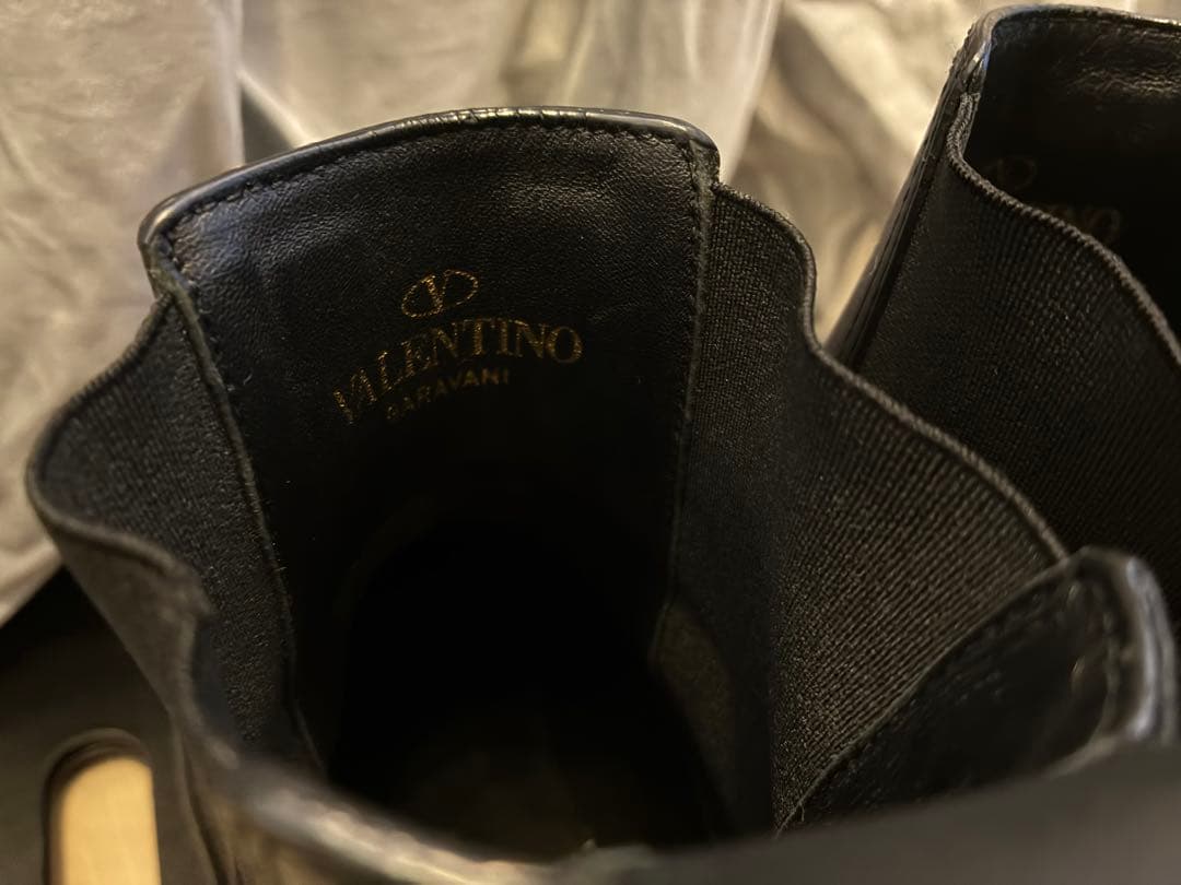 Valentino ユニークフォーム カーフスキン アンクルブーツ 35