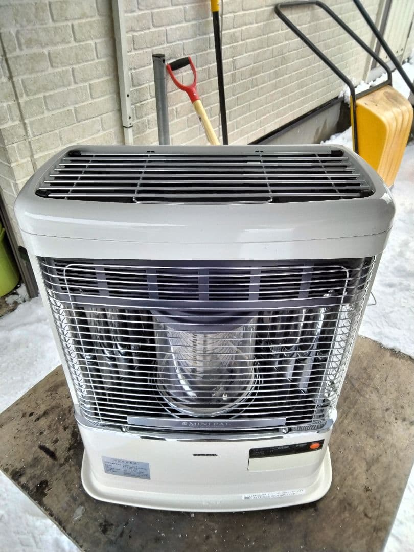 コロナFF石油ストーブミニパル！品番「FF‐VY5514P」2014年式中古品